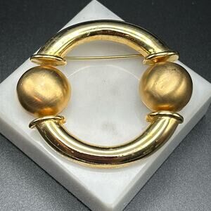 Signed M. Jent. Gold tone Brooch  #845  Circle Orb